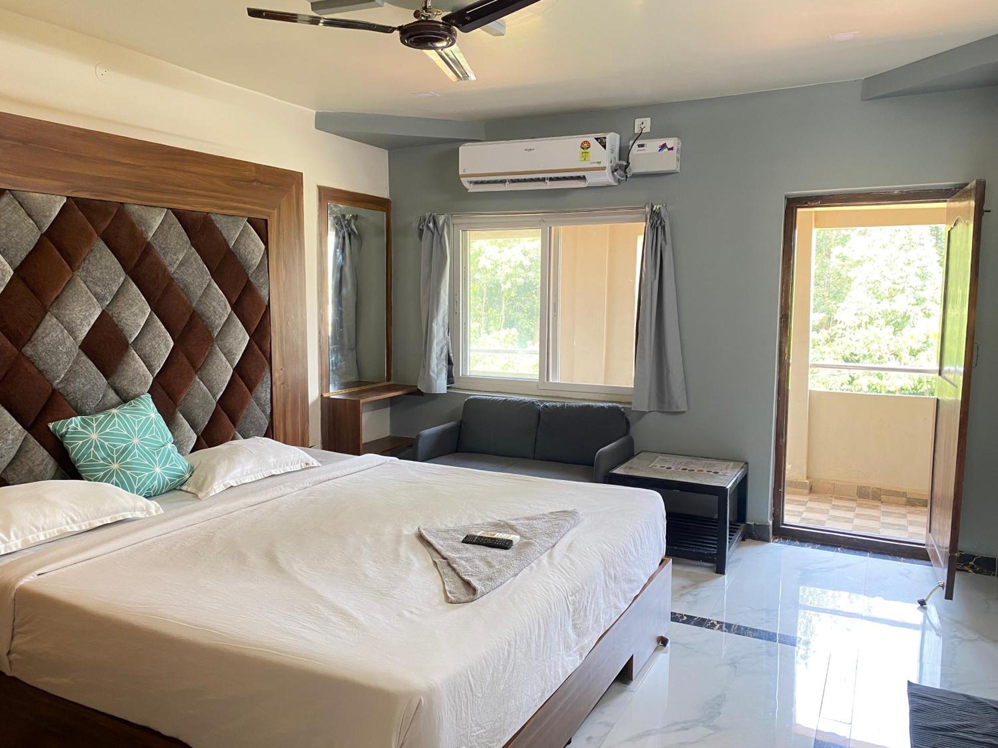 Natures Nest Araku Resort エクステリア 写真