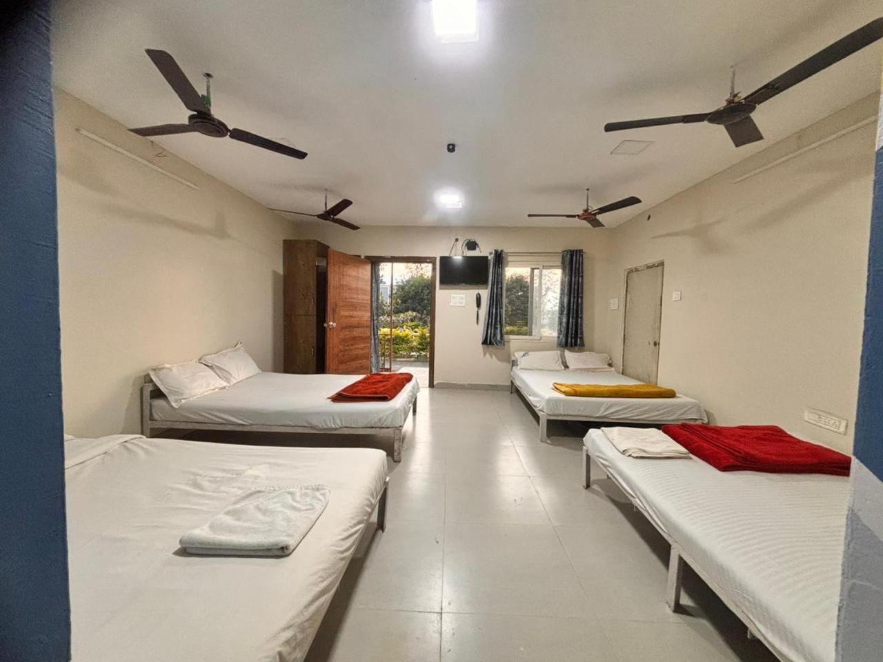 Natures Nest Araku Resort エクステリア 写真