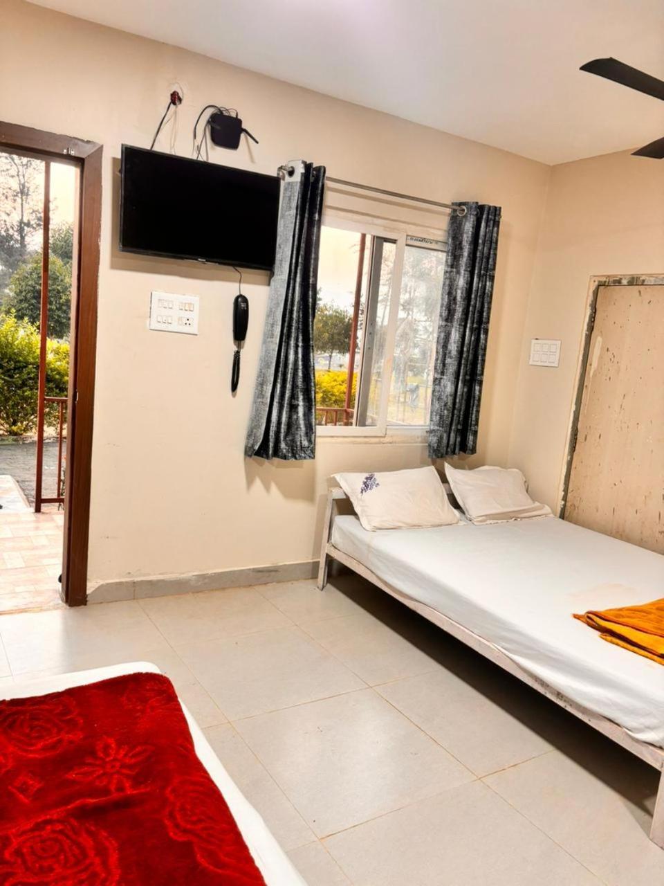 Natures Nest Araku Resort エクステリア 写真